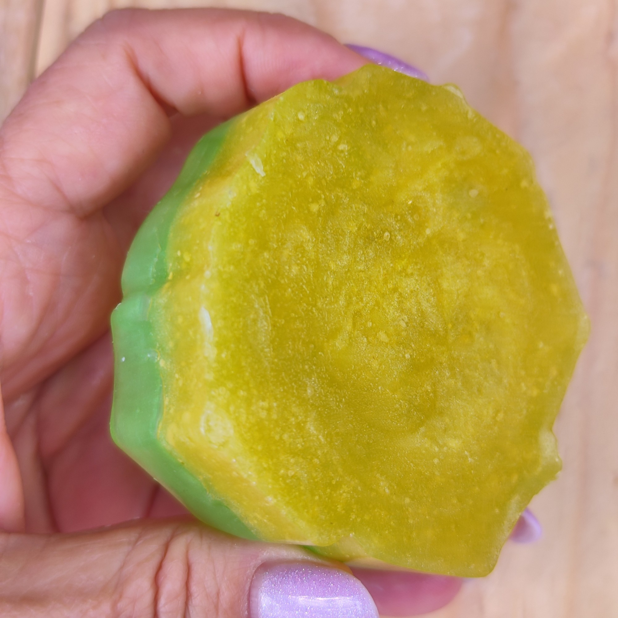 Jabón Natural de Glicerina con Aloe Vera y Limón para Piel Mixta