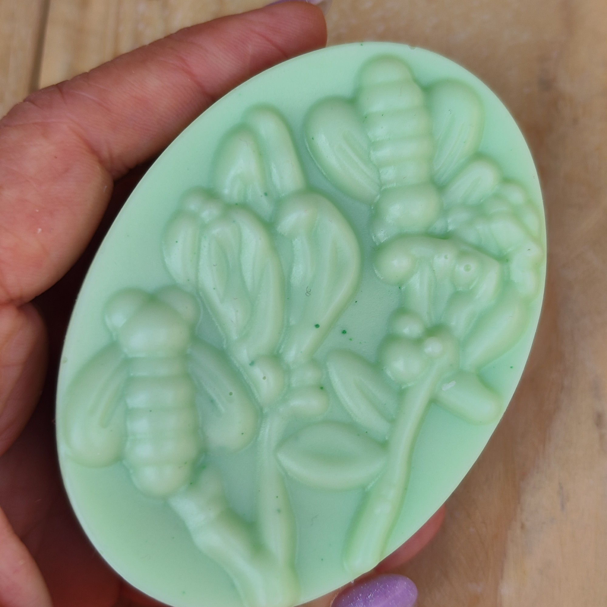 Jabón Natural de Glicerina con Aloe Vera y Miel para Piel Seca