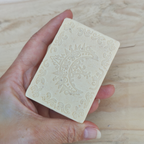 Jabón Natural de Glicerina con Arcilla Blanca y Caléndula para Piel Sensible