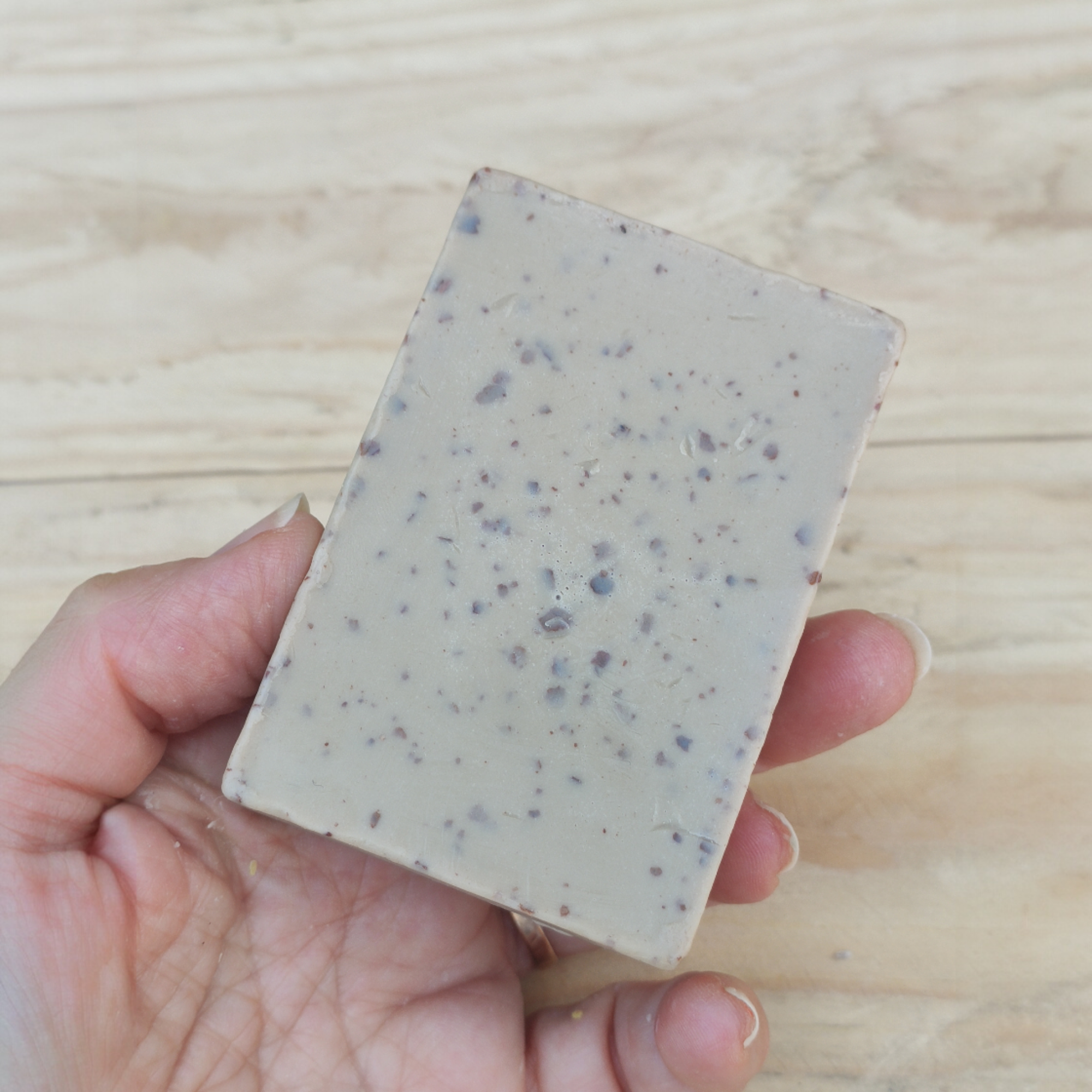 Jabón Natural de Glicerina con Arcilla Ghassoul y Arroz para Piel Mixta
