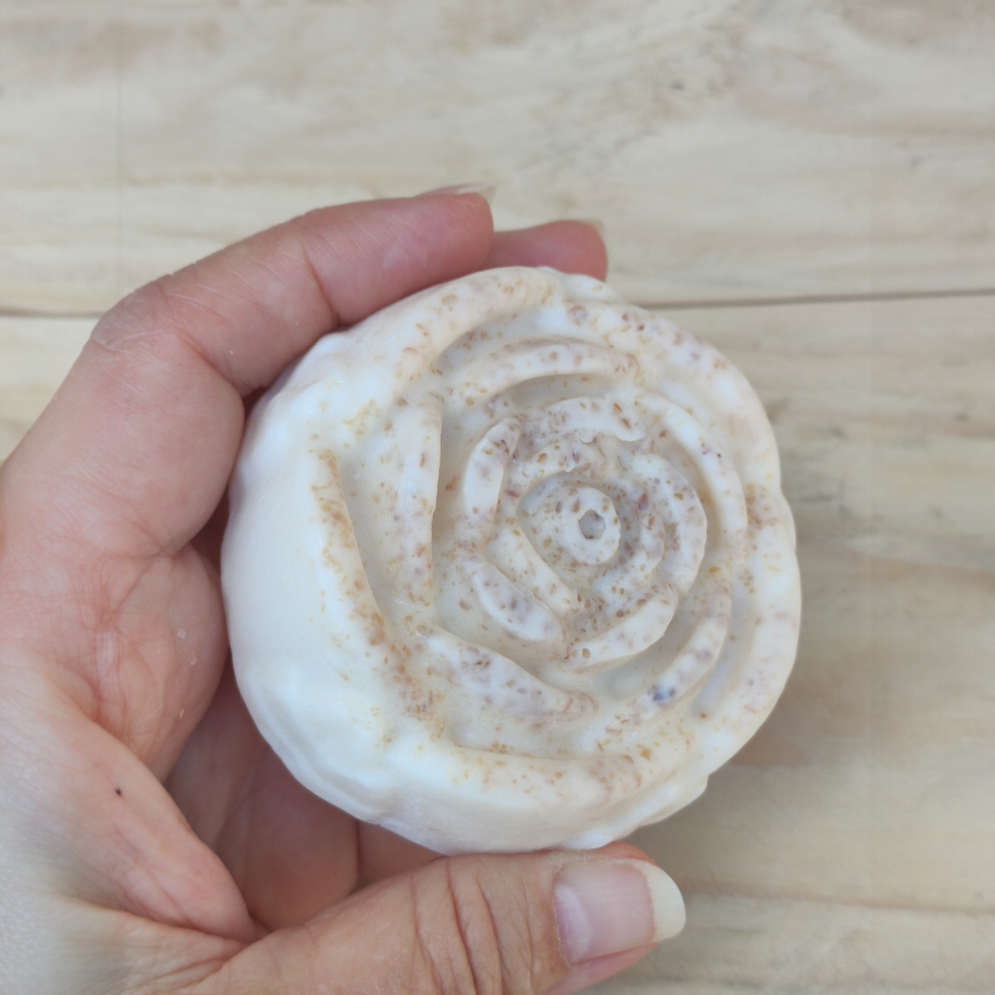 Jabón Natural de Glicerina con Avena para Piel Seca