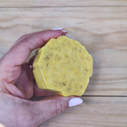 Jabón Natural de Glicerina con Avena y Manzanilla para Piel Sensible