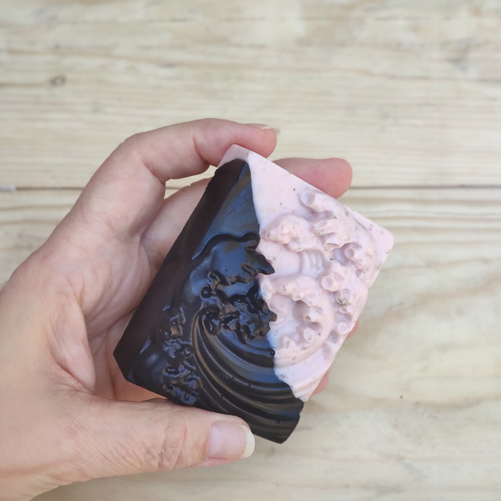 Jabón de Glicerina con Carbón Activado y Tomillo