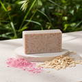 Jabón Natural de Glicerina con Arcilla Rosa y Avena para Piel Seca