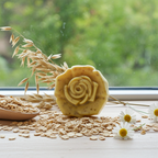 Jabón Natural de Glicerina con Avena y Manzanilla para Piel Sensible