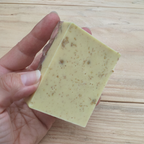 Jabón Natural de Glicerina con Jengibre y Manzanilla para Piel con Acné