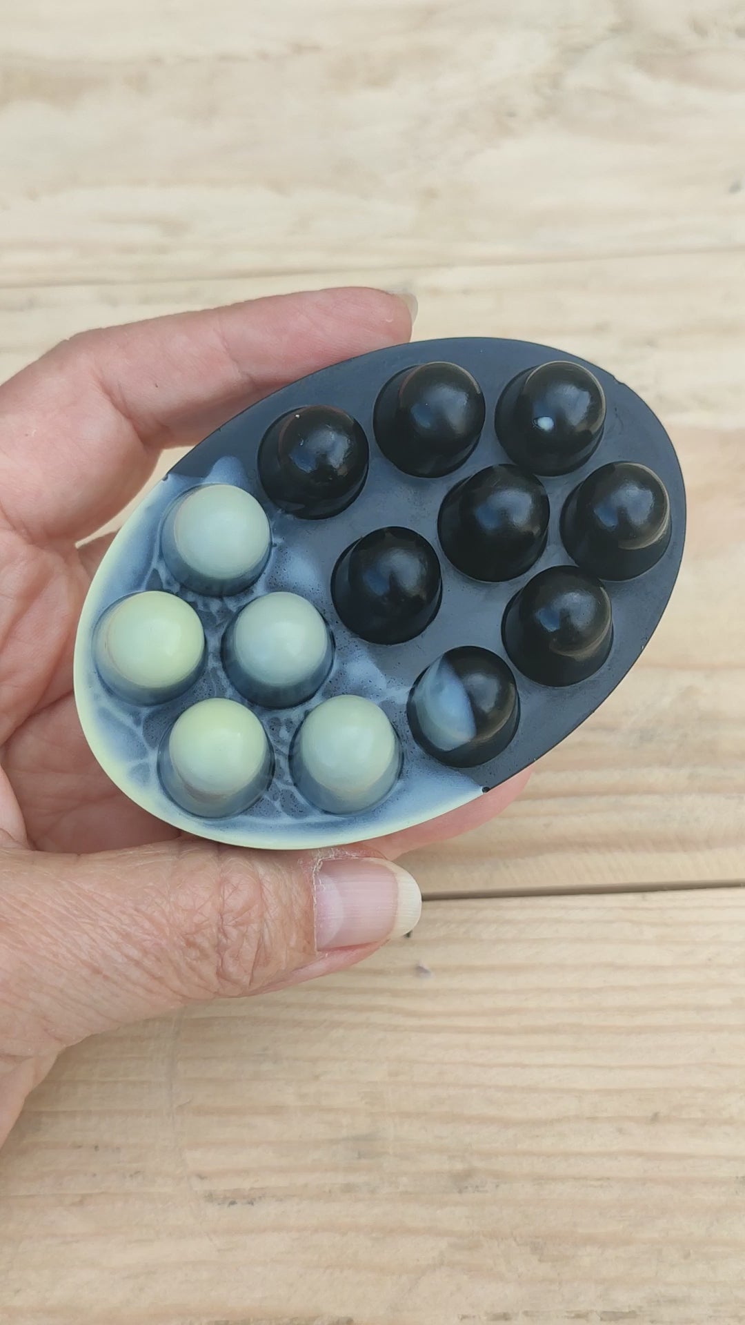 Jabón de Glicerina con Carbón Activado y Aloe Vera