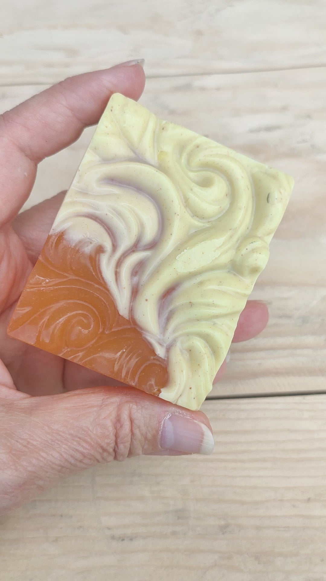 Jabón Natural de Glicerina con Jengibre y Naranja para Piel con Acné