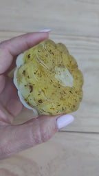 Jabón Natural de Glicerina con Avena y Caléndula para Piel Muy Sensible