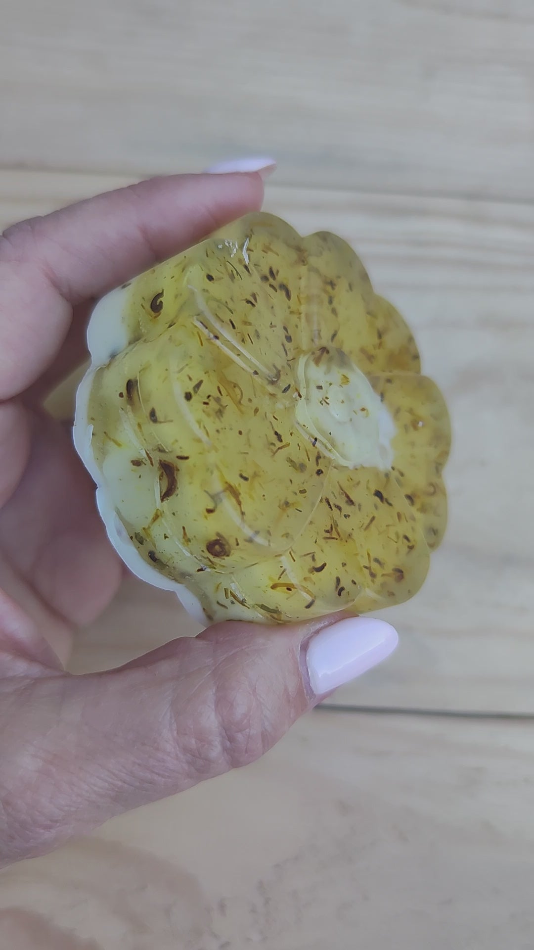 Jabón Natural de Glicerina con Avena y Caléndula para Piel Muy Sensible