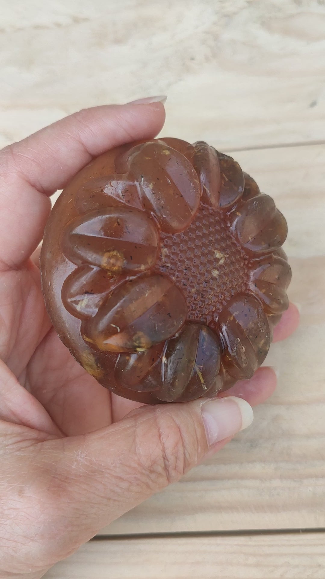 Jabón Natural de Glicerina con Manzanilla para Piel Sensible